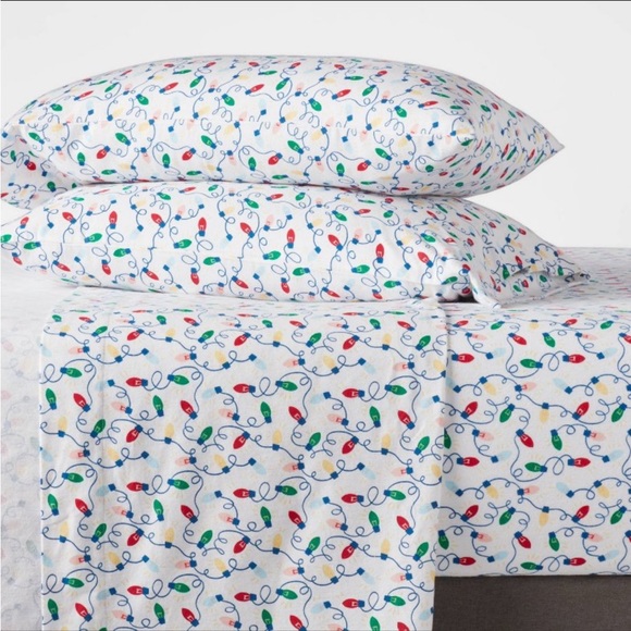 Wondershop Other - Queen Christmas Flannel Sheet Set Bulb Print - Wondershop™
